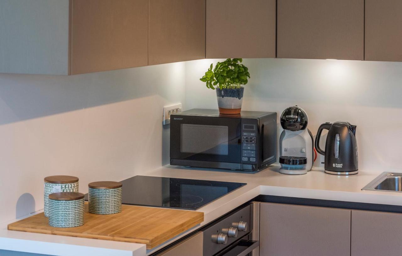 Just Renovated Stylish 2 Bedrooms Apartment Only A Few Steps From The Beach! Novigrad Istria Buitenkant foto