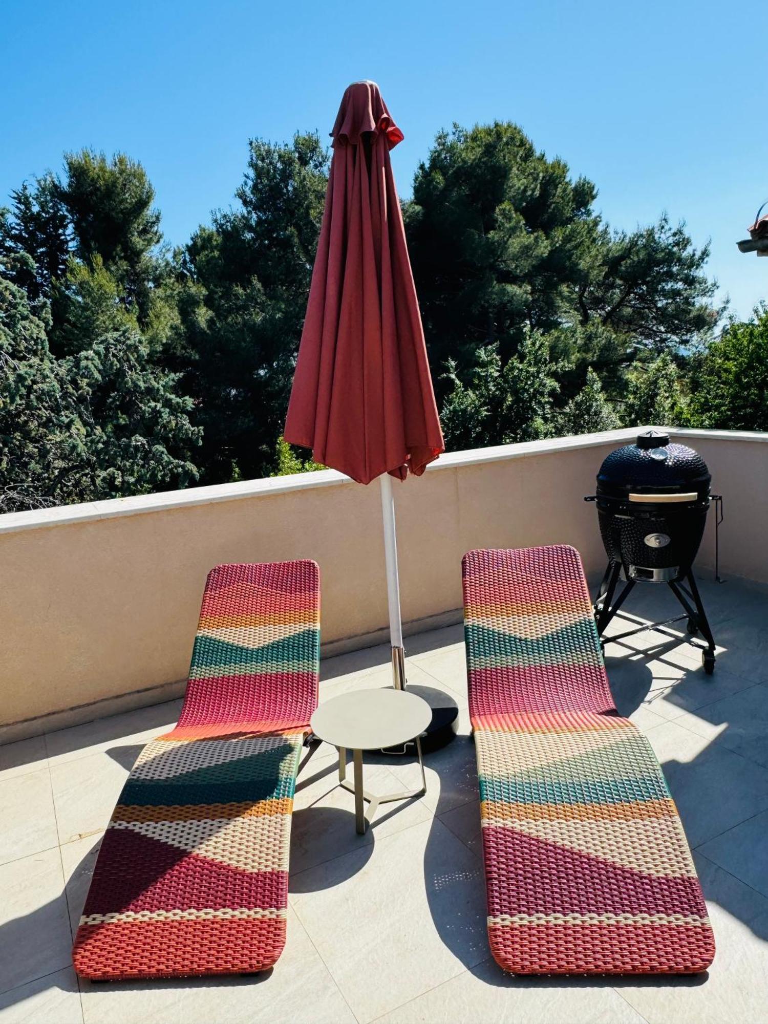 Just Renovated Stylish 2 Bedrooms Apartment Only A Few Steps From The Beach! Novigrad Istria Buitenkant foto